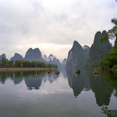 钢铁先锋九游版下载